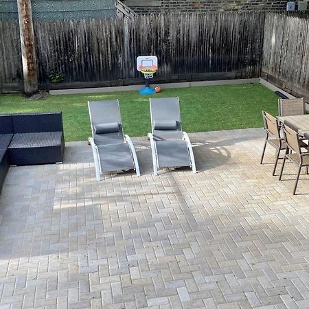 Lincoln Park Apartment With Backyard! ชิคาโก ภายนอก รูปภาพ